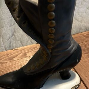 Elegant Black Buttoned Women's Boot Vase